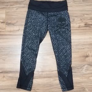 Lululemon womens legging size 4
